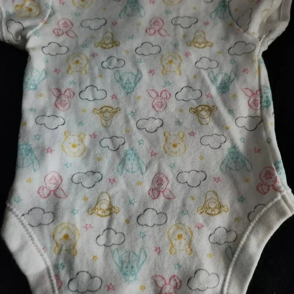 Winnie the Pooh Gendee Neutral Infant‎ onesie Size 3-6 Months
